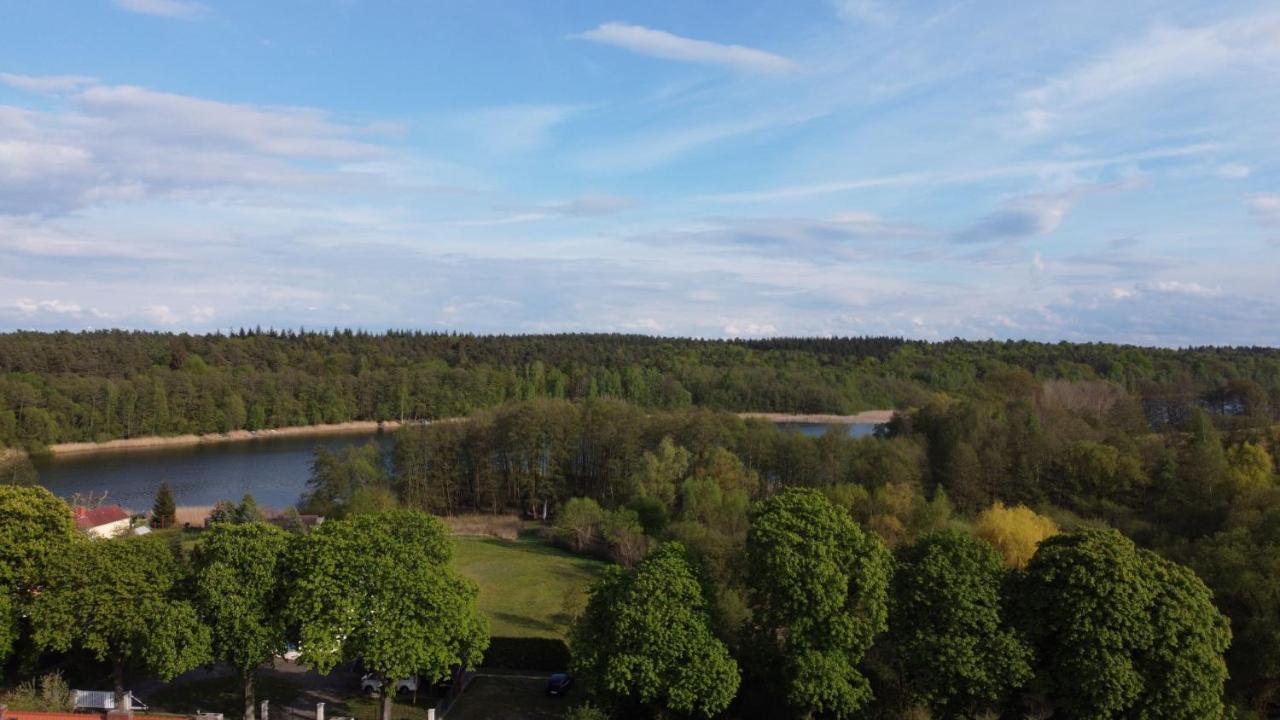 Grosse Wohnung / Haushaelfte In Peetzig Am See Ангермюнде Экстерьер фото