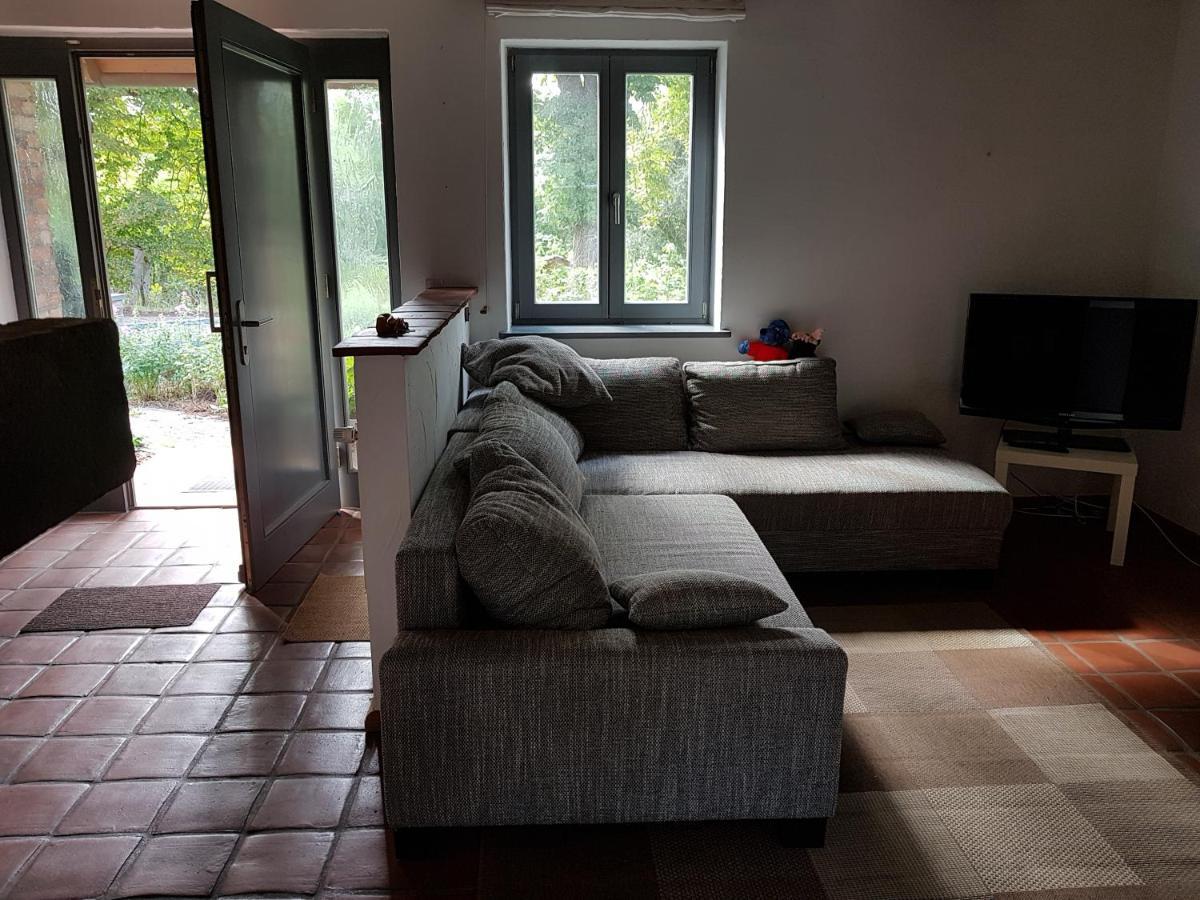 Grosse Wohnung / Haushaelfte In Peetzig Am See Ангермюнде Экстерьер фото